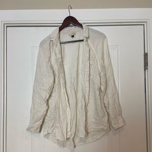 Women’s linen button down